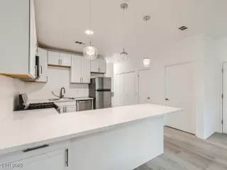 Photo #6: 2726504 Listing 