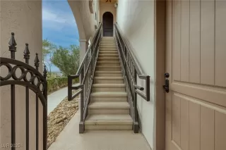 Photo #3: 2726534 Listing 