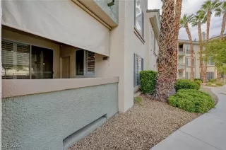 Photo #1: 2726540 Listing 