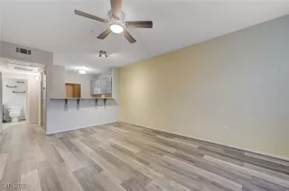 Photo #6: 2726540 Listing 