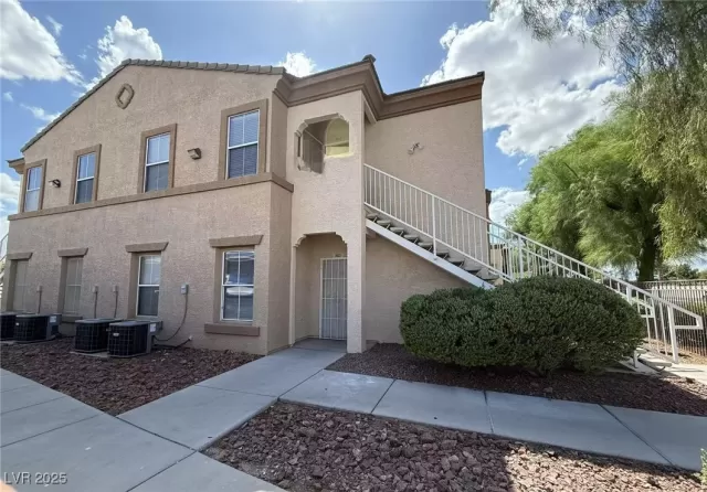 MLS: 2726541 Condo For Sale