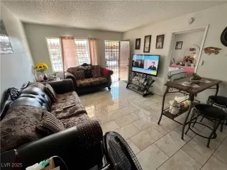 Photo #5: 2726549 Listing 