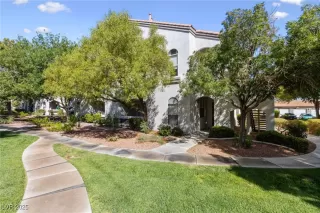 Photo #1: 2726552 Listing 