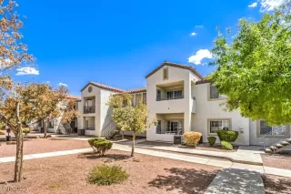 Photo #2: 2726566 Listing