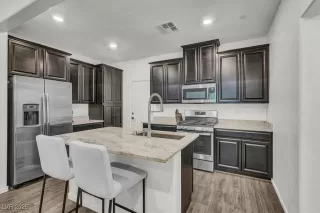 Photo #3: 2726589 Listing 