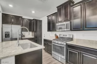 Photo #4: 2726589 Listing 