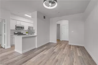 Photo #4: 2726595 Listing 