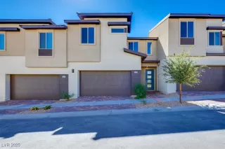 Primary Photo for MLS#: 2726597