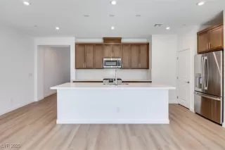 Photo #6: 2726597 Listing 