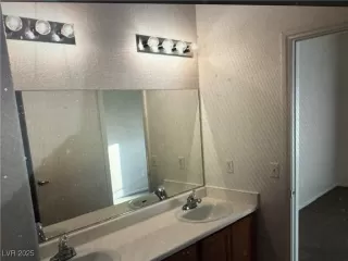 Photo #4: 2726631 Listing 