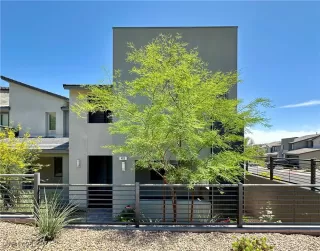 Photo #1: 2726671 Listing 