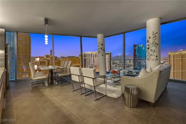 MLS: 2726685 Condo For Sale