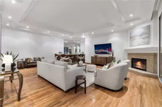 Photo #2: 2726697 Listing 