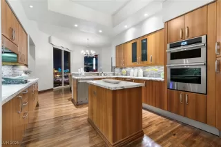 Photo #5: 2726697 Listing 