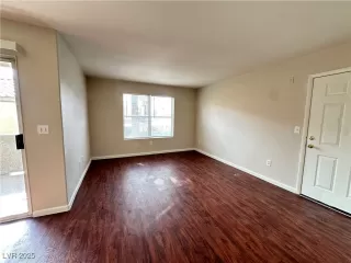 Photo #2: 2726707 Listing