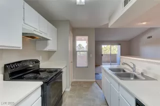 Photo #3: 2726709 Listing 