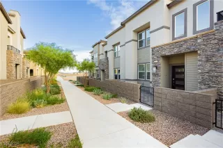 Photo #3: 2726714 Listing 