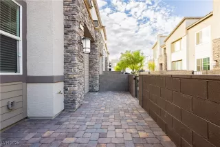 Photo #5: 2726714 Listing 