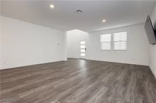 Photo #6: 2726714 Listing 