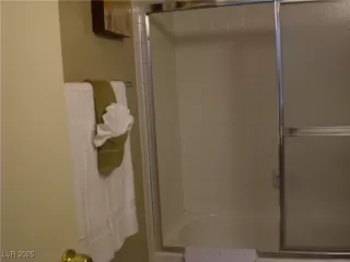 Photo #5: 2726717 Listing 