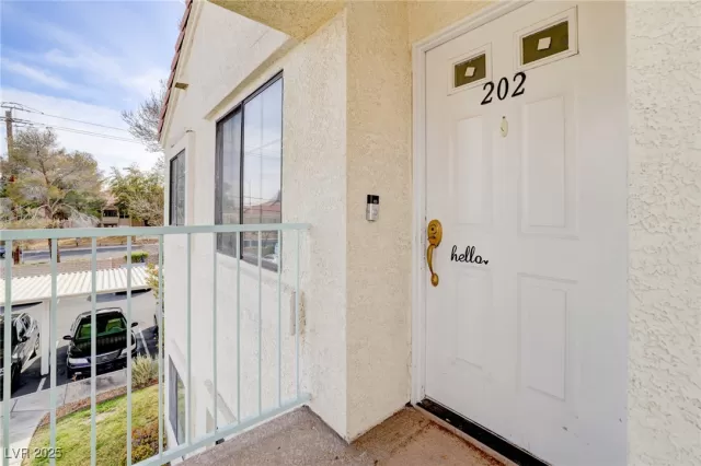 MLS: 2726733 Condo For Sale