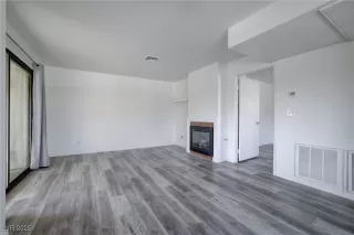 Photo #6: 2726733 Listing