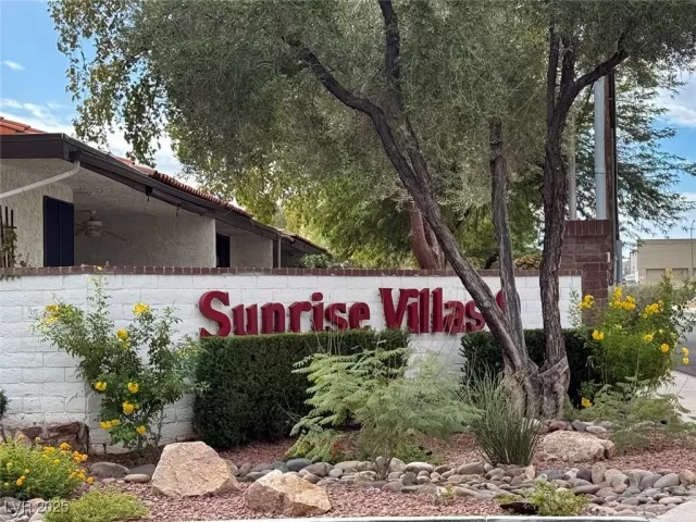 MLS: 2726744 Condo For Sale