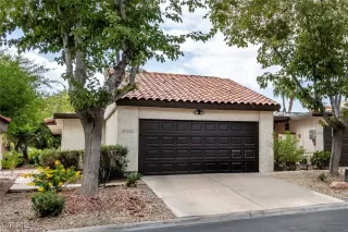 Photo #1: 2726744 Listing 