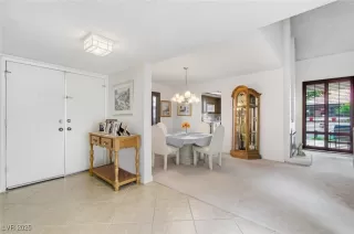 Photo #4: 2726744 Listing 