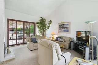 Photo #5: 2726744 Listing 