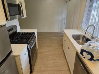 Photo #5: 2726747 Listing 