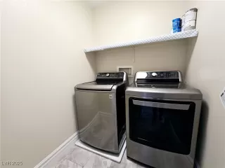 Photo #4: 2726757 Listing