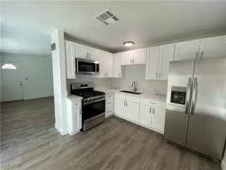 Photo #6: 2726768 Listing 