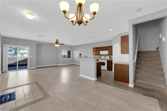 MLS: 2726777 Condo For Sale