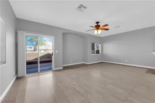 Photo #4: 2726777 Listing 