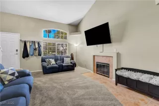 Photo #1: 2726779 Listing 