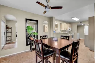 Photo #2: 2726779 Listing 