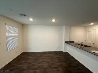 Photo #2: 2726789 Listing 