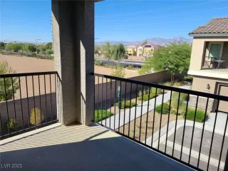 Photo #2: 2726801 Listing 