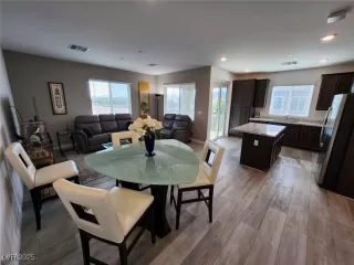 Photo #6: 2726801 Listing 