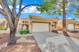 Photo #2: 2726816 Listing