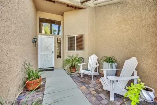 Photo #5: 2726816 Listing