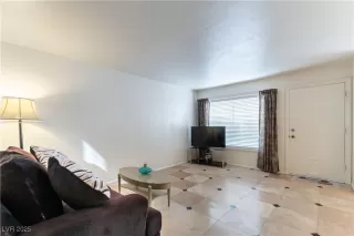 Photo #4: 2726861 Listing 