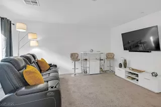 Photo #2: 2726874 Listing 