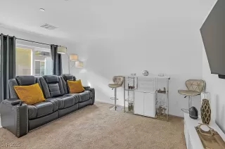 Photo #3: 2726874 Listing 