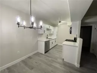 Photo #4: 2726879 Listing 