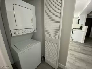 Photo #5: 2726879 Listing 