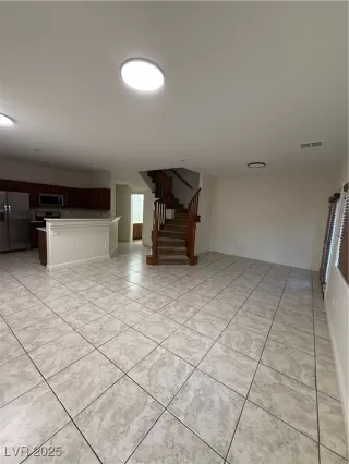 Photo #2: 2726885 Listing 
