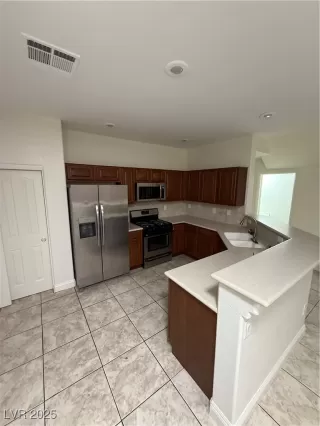 Photo #3: 2726885 Listing 