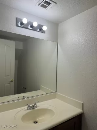Photo #5: 2726885 Listing 